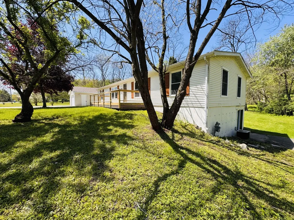 2432 Bond Street Niles Township MI 49120