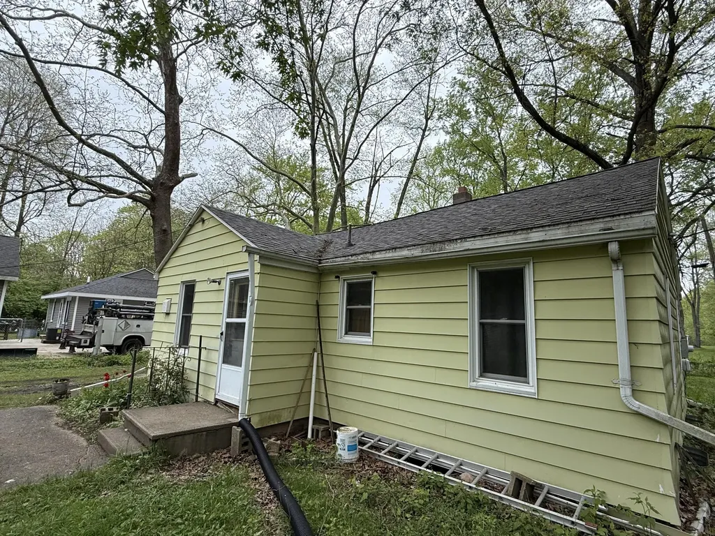 2264 White Street Howard Township MI 49120