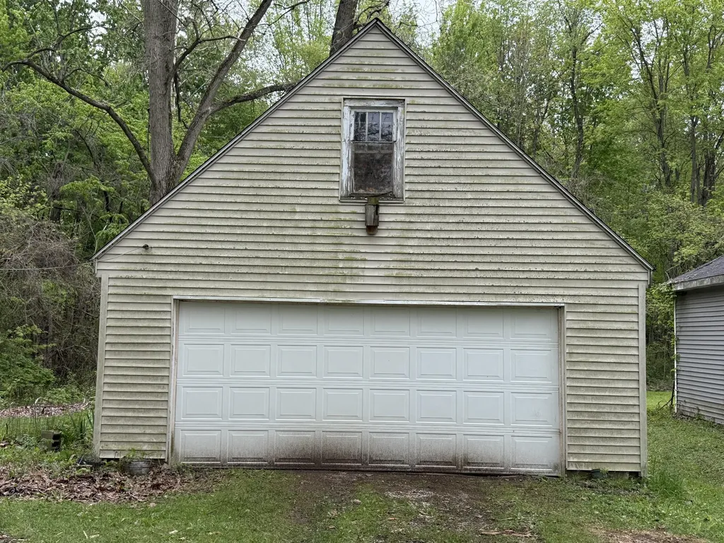 2264 White Street Howard Township MI 49120