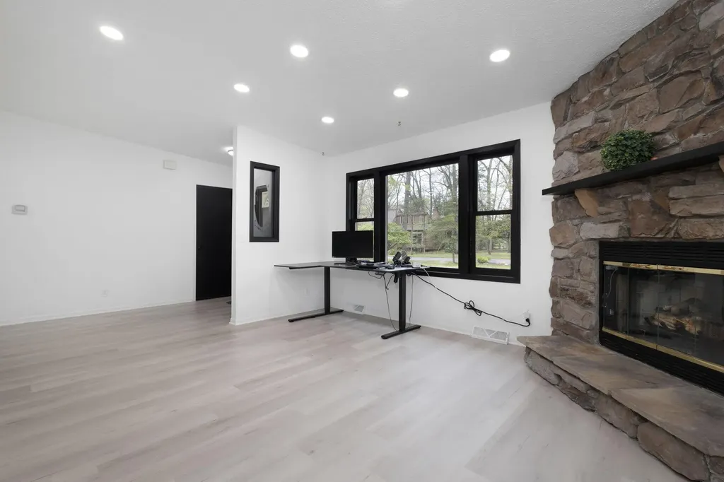 14458 Wolf Lane New Buffalo Township MI 49117