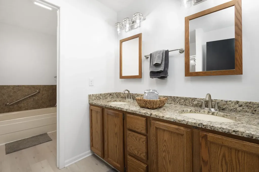 14458 Wolf Lane New Buffalo Township MI 49117