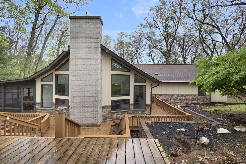14458 Wolf Lane New Buffalo Township MI 49117