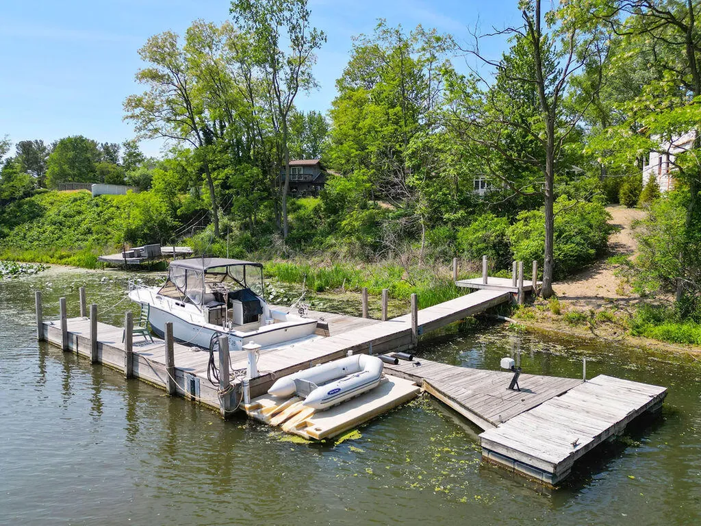 331 Marquette Drive New Buffalo City MI 49117