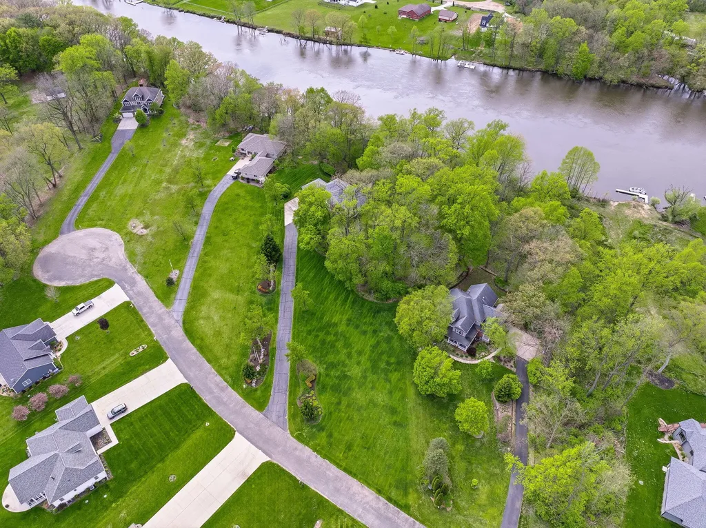 4561 River Pointe Boulevard Buchanan Township MI 49120