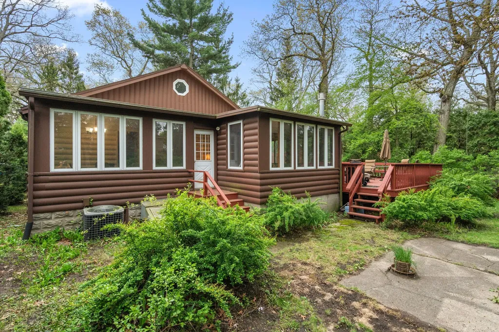 3787 Ponchartrain Drive Berrien Township MI 49117
