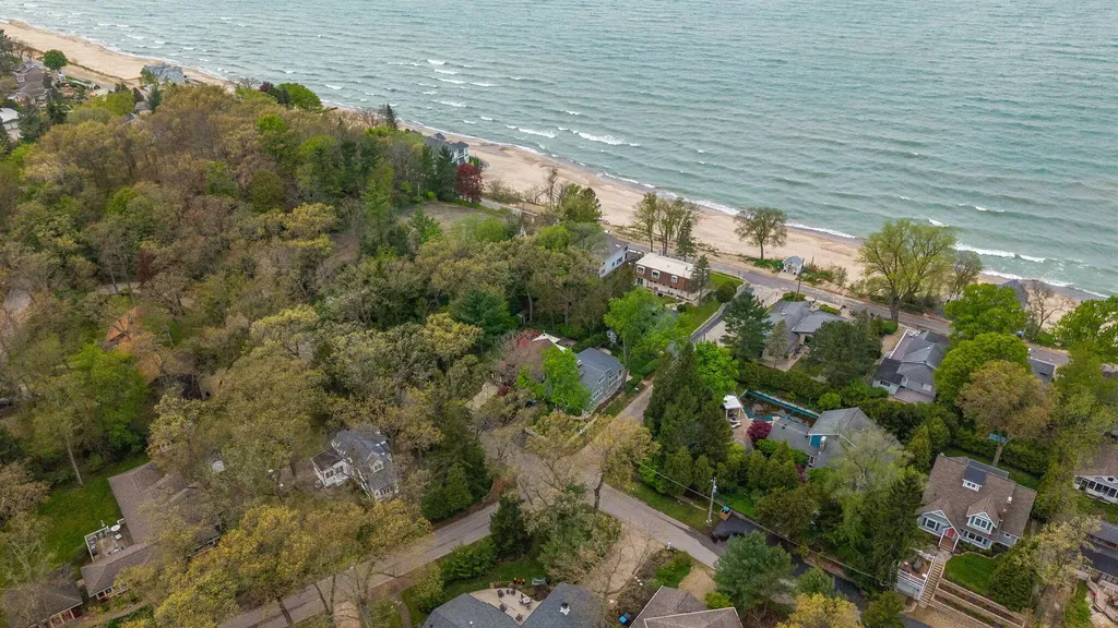3787 Ponchartrain Drive Berrien Township MI 49117