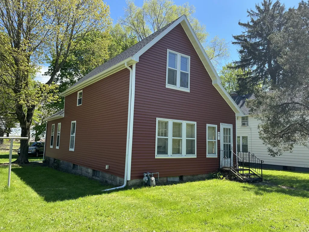 861 Paw Paw Avenue Benton Charter Township MI 49022