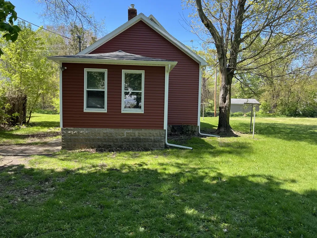 861 Paw Paw Avenue Benton Charter Township MI 49022