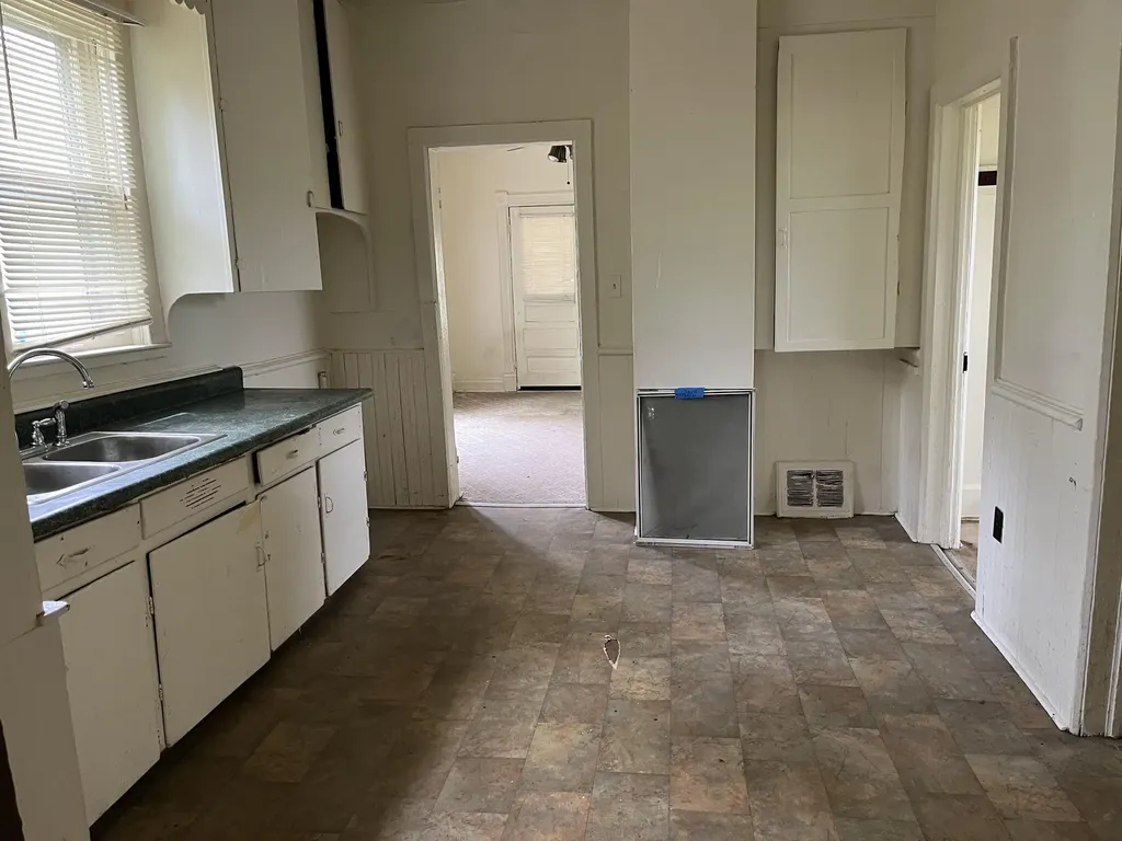 861 Paw Paw Avenue Benton Charter Township MI 49022