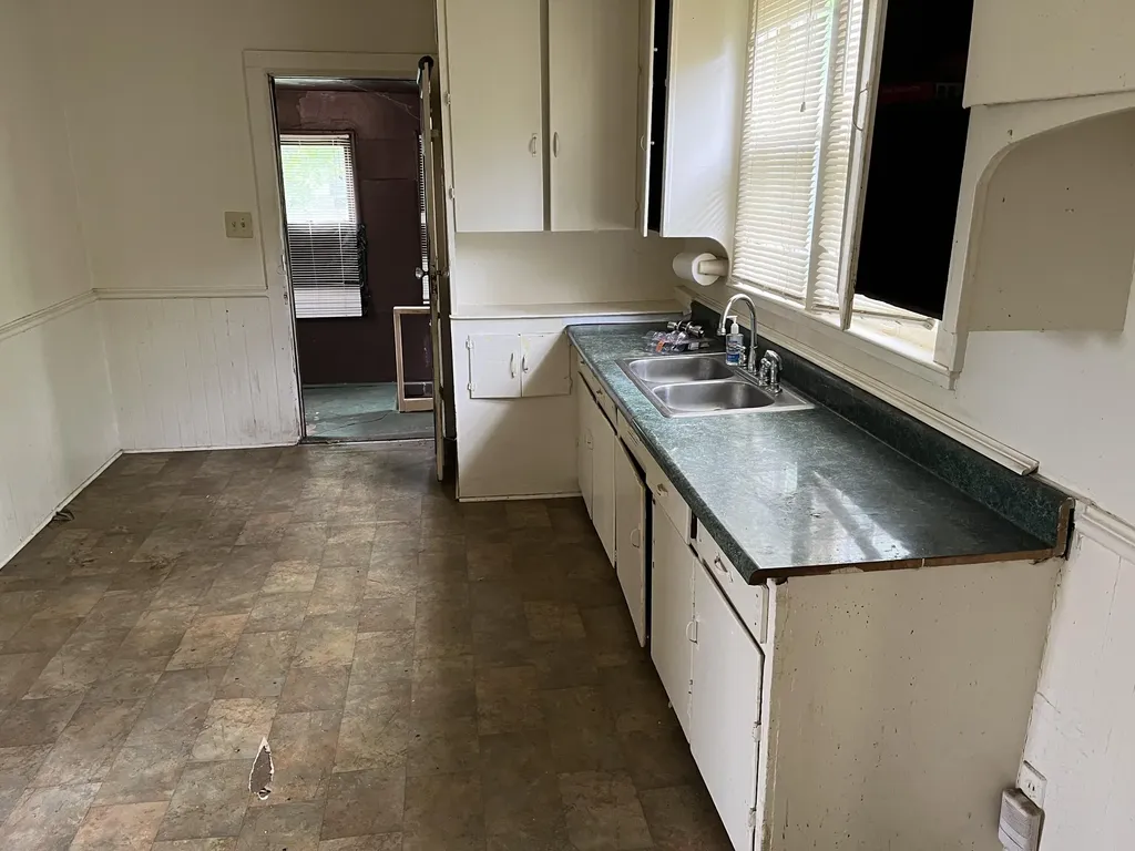 861 Paw Paw Avenue Benton Charter Township MI 49022