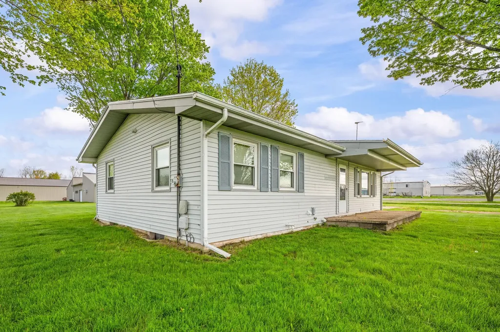 27532 May Street Ontwa Township MI 49112