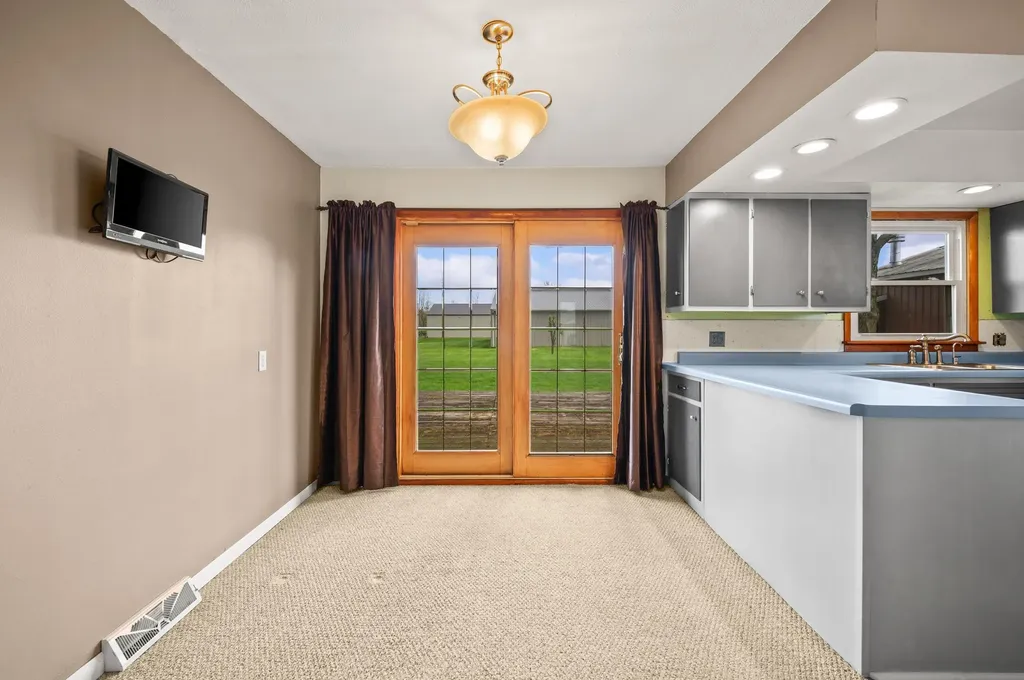 27532 May Street Ontwa Township MI 49112