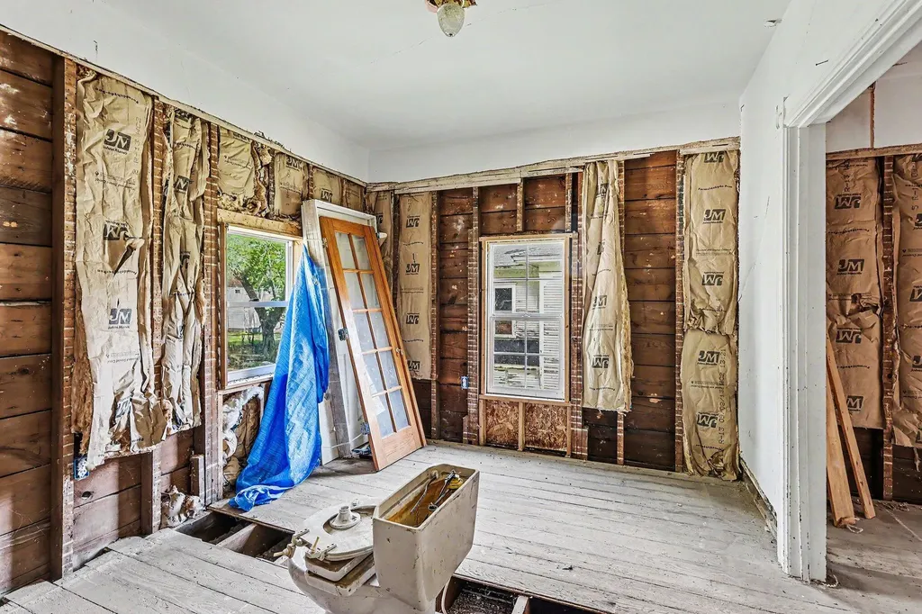219 S Dalrymple Street Albion City MI 49224