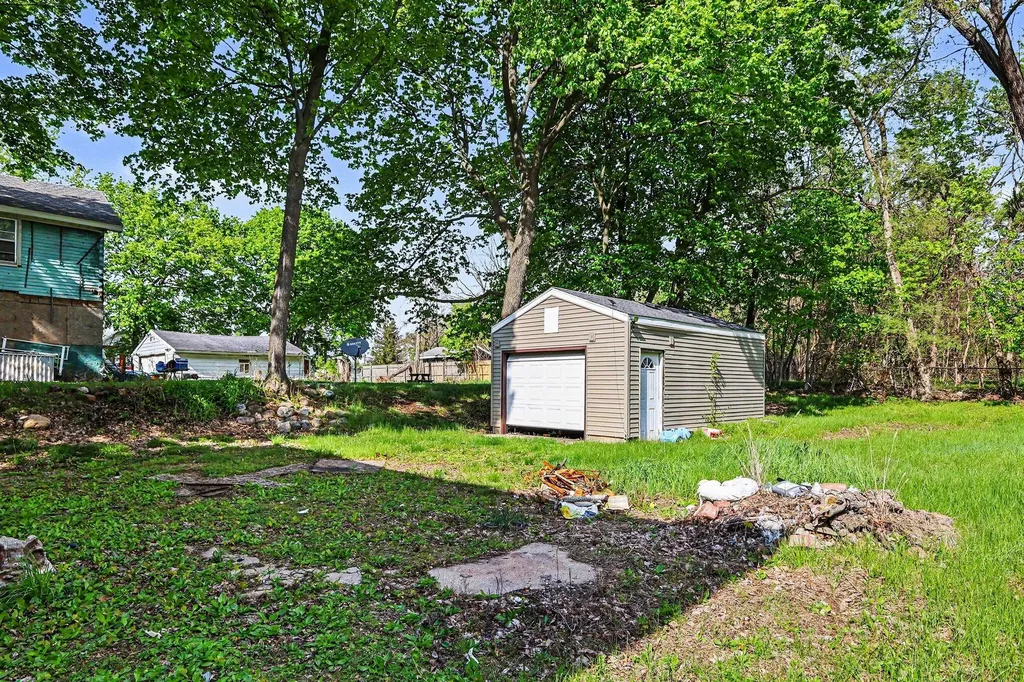 219 S Dalrymple Street Albion City MI 49224