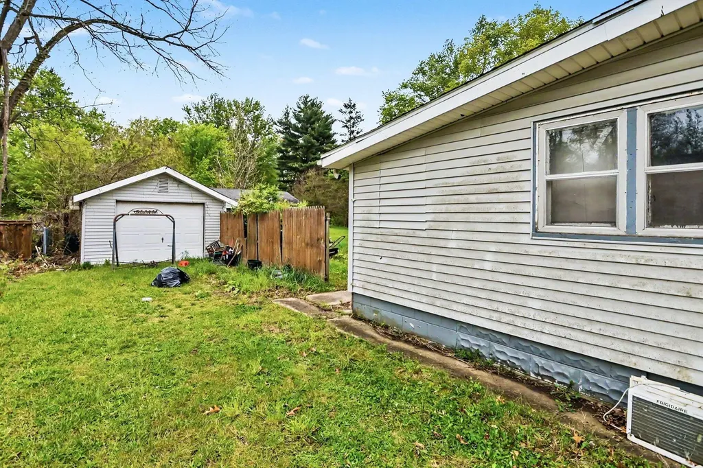 949 S 13th Street Niles City MI 49120