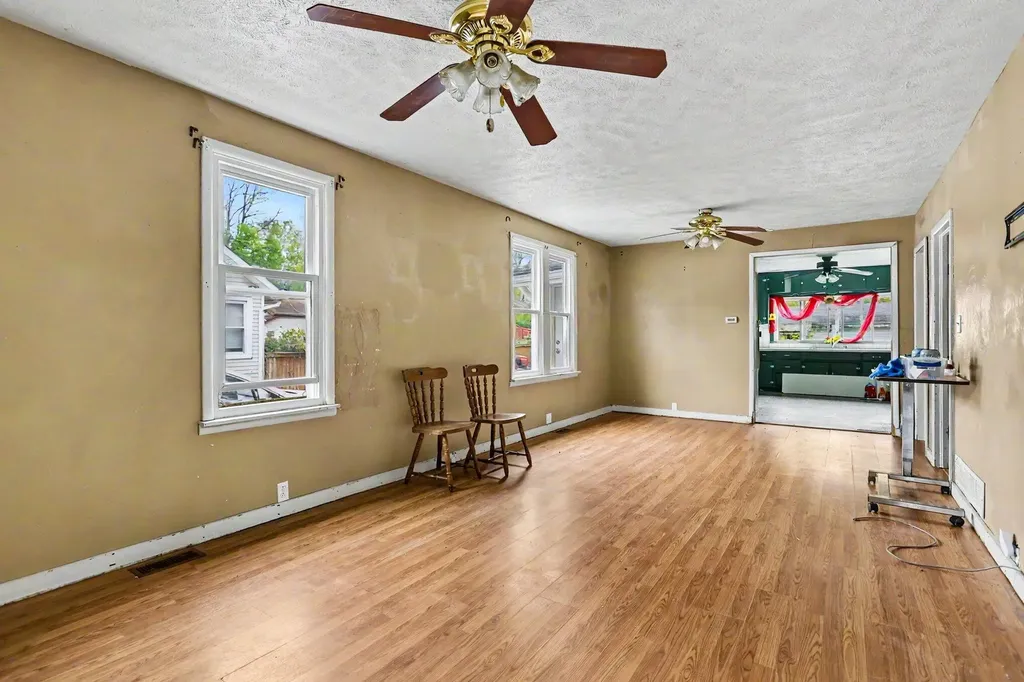 949 S 13th Street Niles City MI 49120