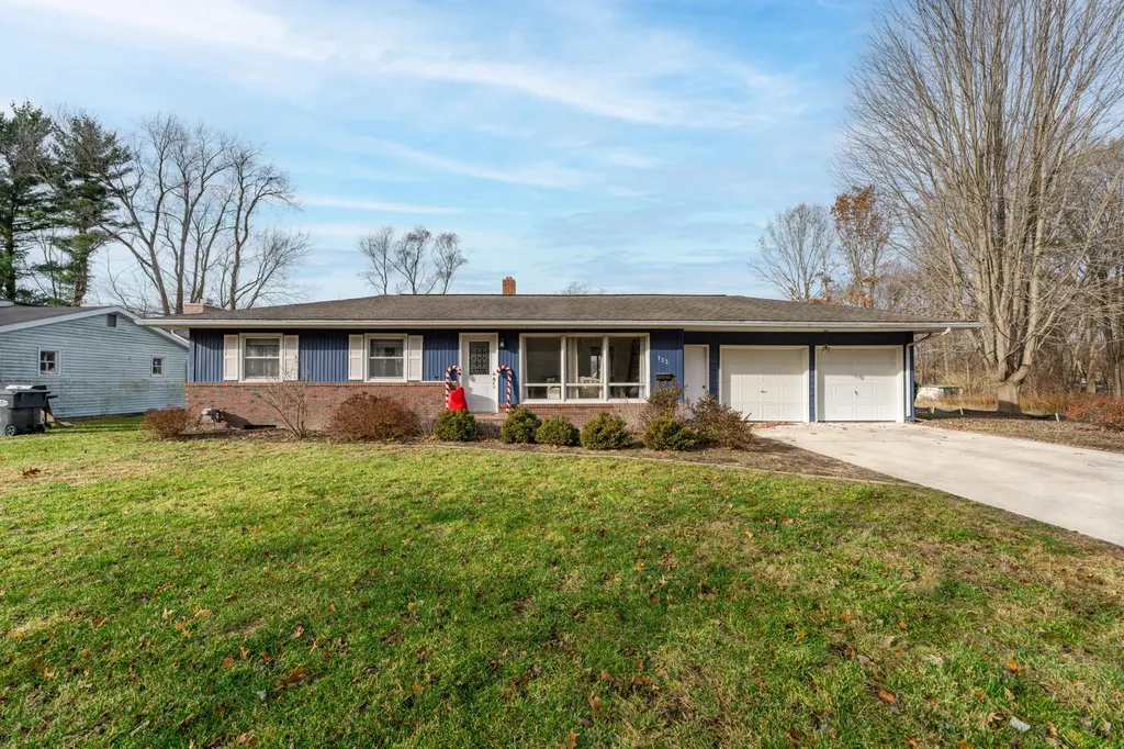 733 Hazen Street Paw Paw Village MI 49079