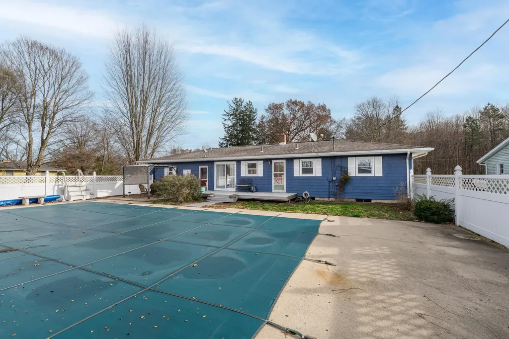 733 Hazen Street Paw Paw Village MI 49079