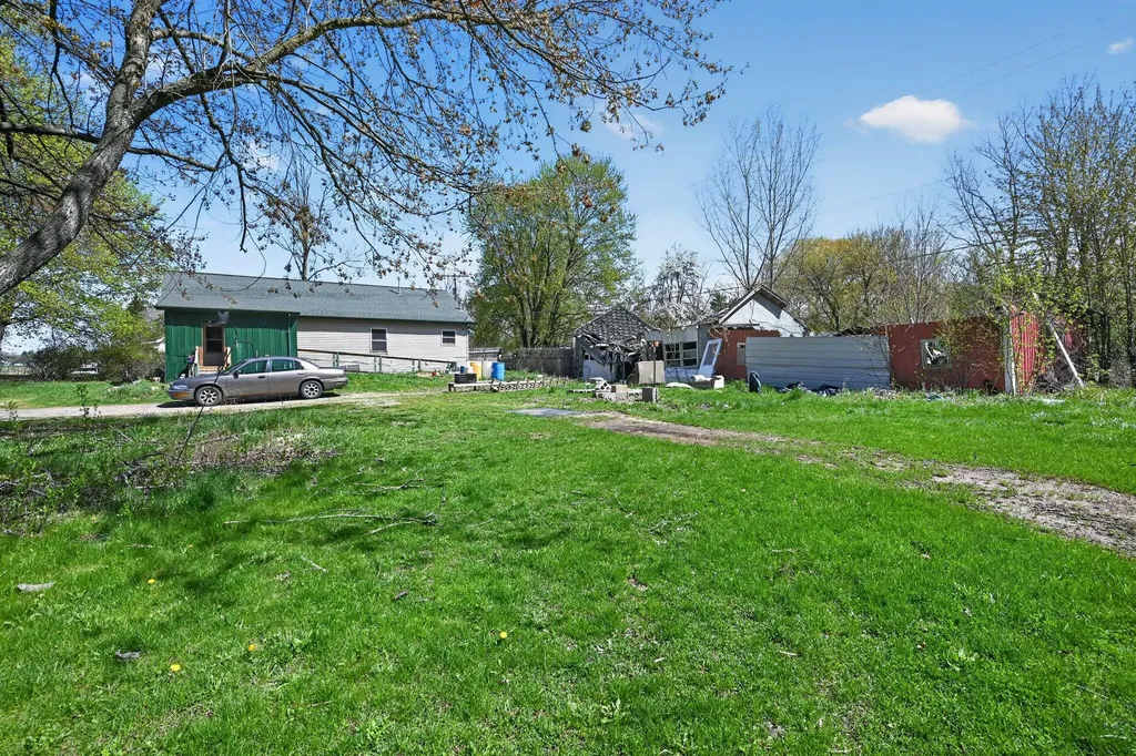 5142 N State Road Emerson Township MI 48801