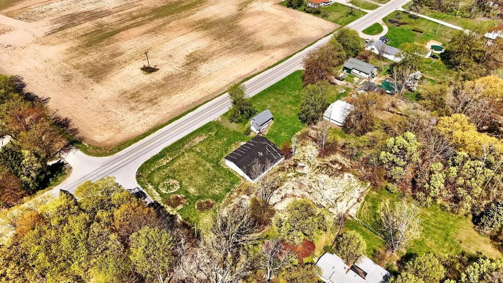5142 N State Road Emerson Township MI 48801