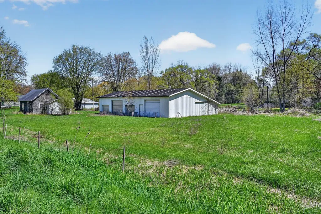 5142 N State Road Emerson Township MI 48801