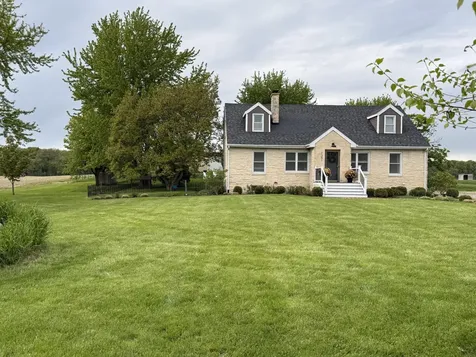 1351 E Shawnee Road Oronoko Charter Township MI 49103