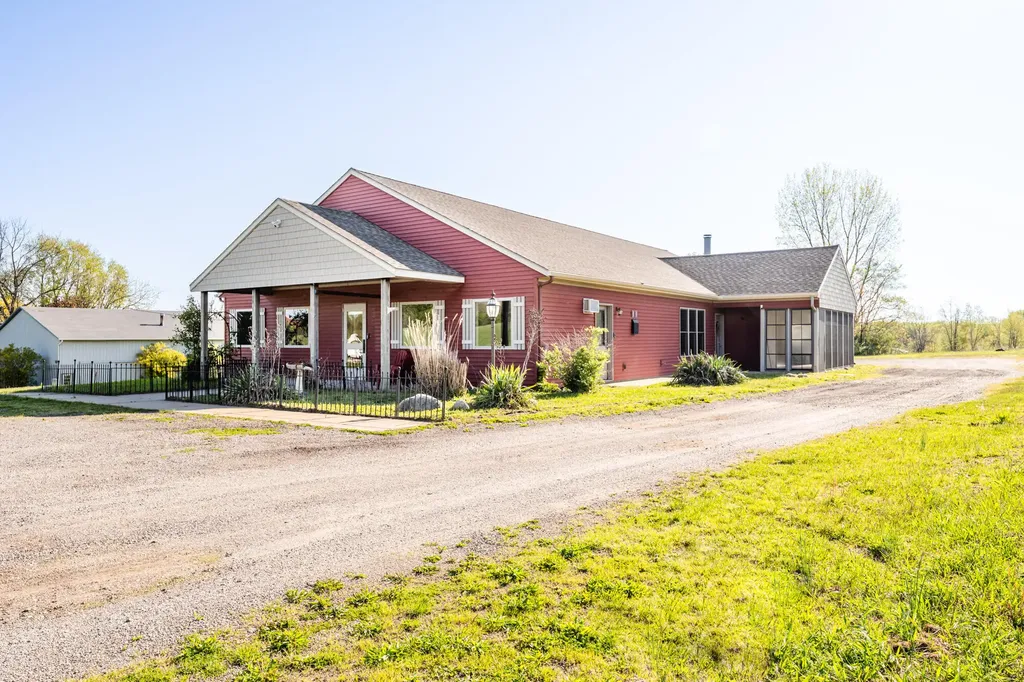 3251 Friday Road Coloma Charter Township MI 49038