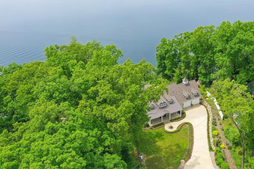 58604 E Clear Lake Road Fabius Township MI 49093