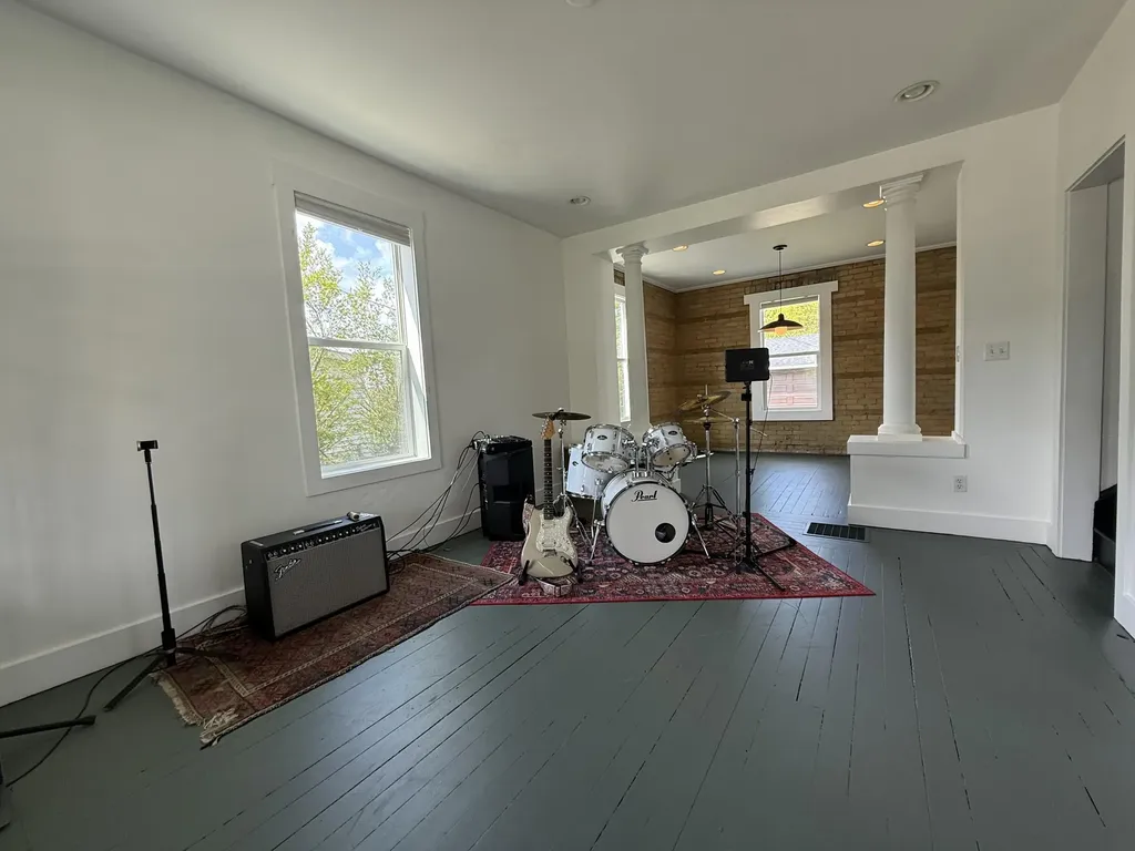 614 Magnolia Street Three Oaks Village MI 49128