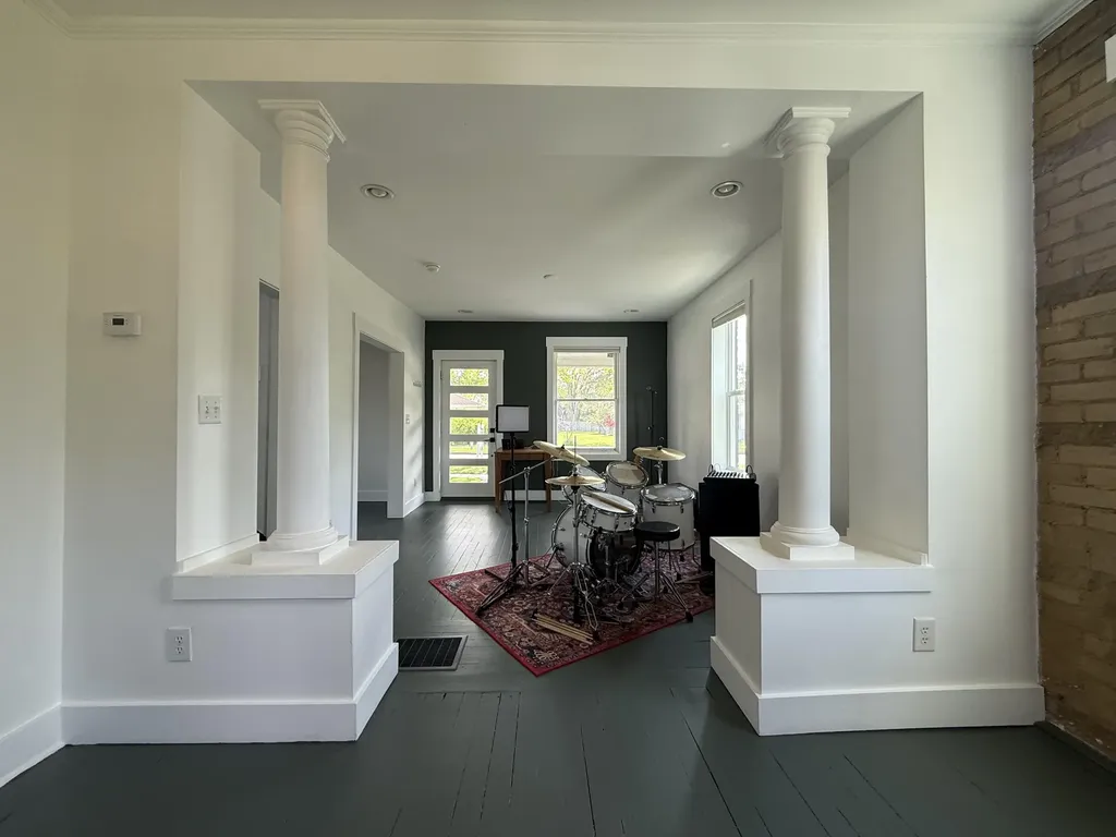 614 Magnolia Street Three Oaks Village MI 49128