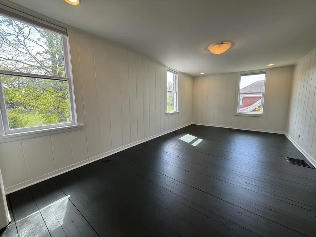 614 Magnolia Street Three Oaks Village MI 49128