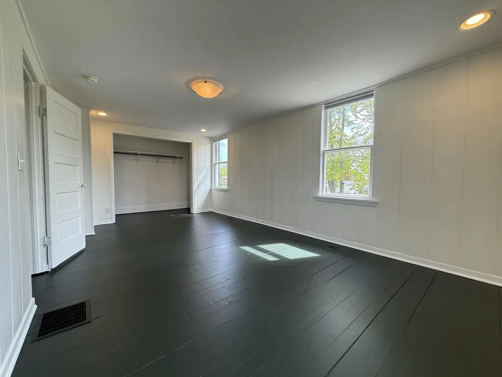 614 Magnolia Street Three Oaks Village MI 49128