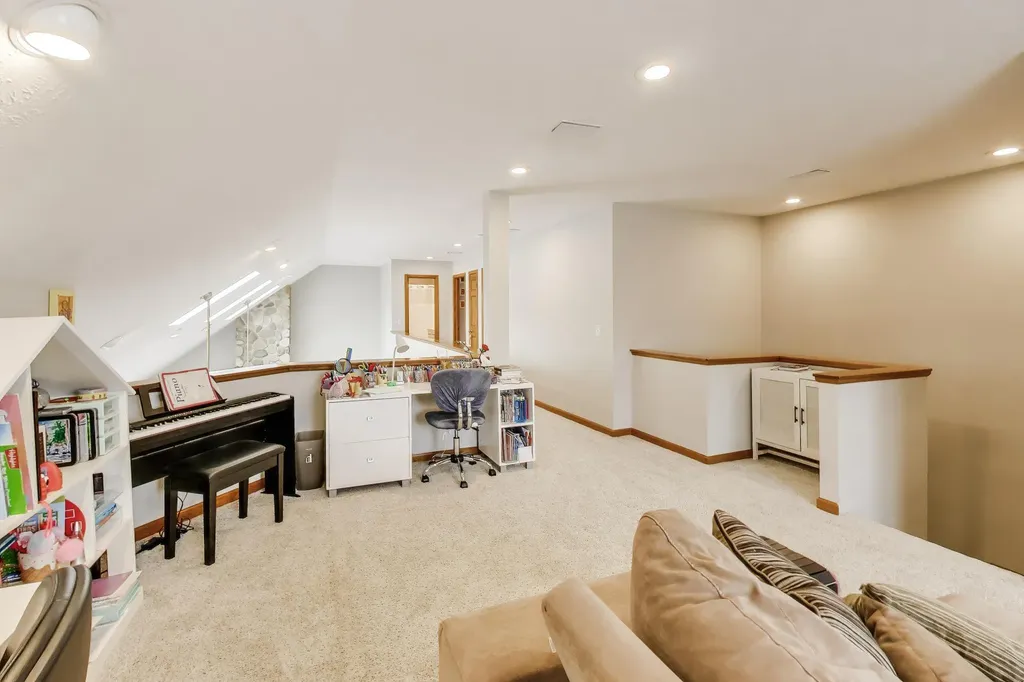 292 River Run Drive Royalton Township MI 49085