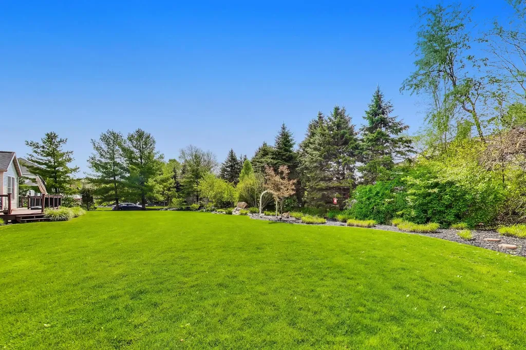 292 River Run Drive Royalton Township MI 49085