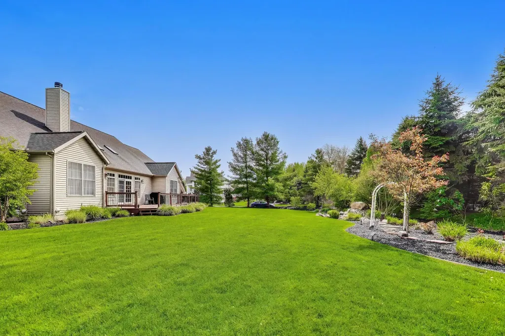 292 River Run Drive Royalton Township MI 49085