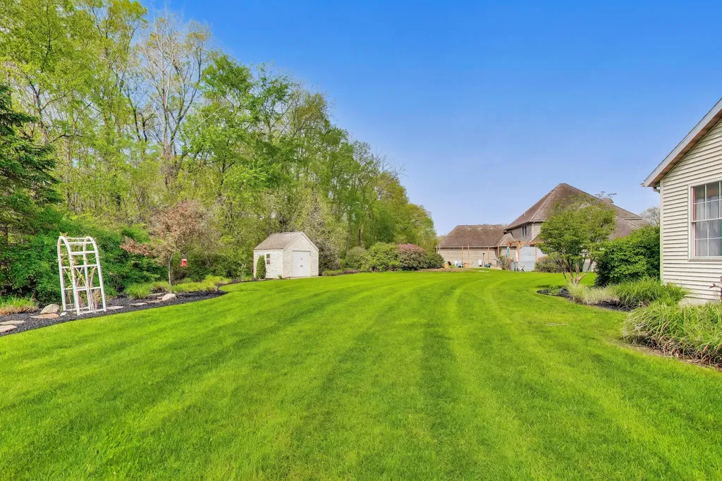 292 River Run Drive Royalton Township MI 49085
