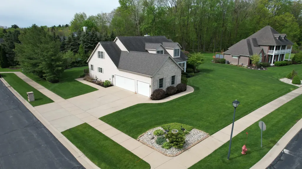 292 River Run Drive Royalton Township MI 49085