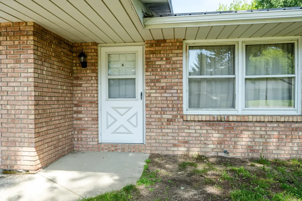6834 E Napier Avenue Bainbridge Township MI 49022