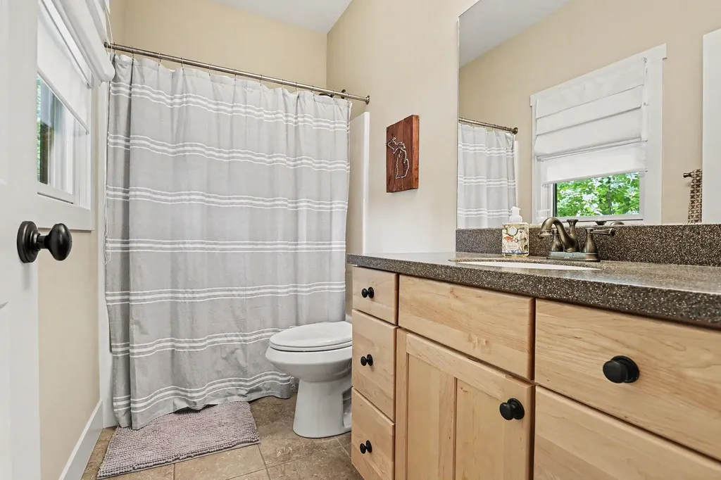 3411 Lake Chapin Drive Oronoko Charter Township MI 49103