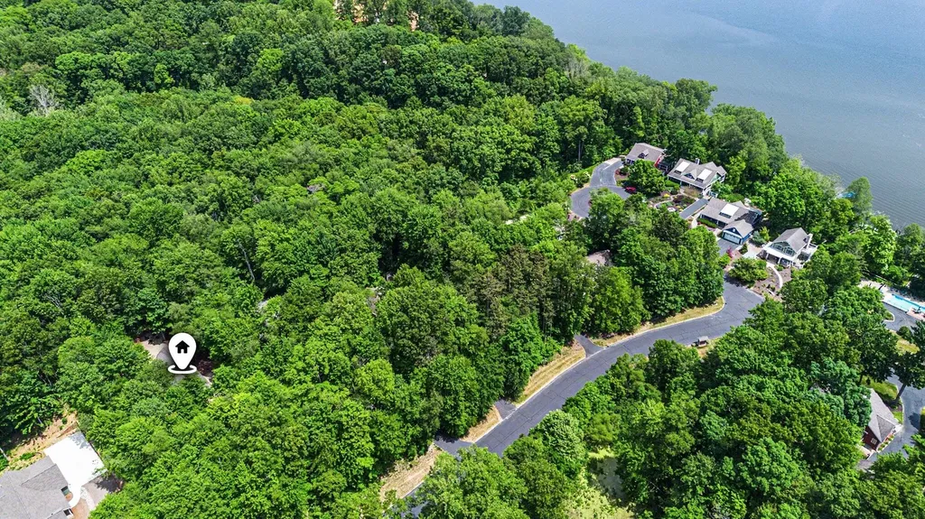 3411 Lake Chapin Drive Oronoko Charter Township MI 49103