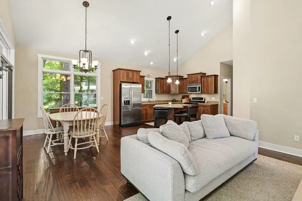 3411 Lake Chapin Drive Oronoko Charter Township MI 49103