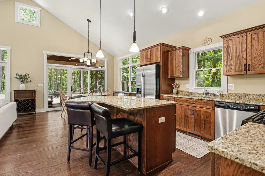 3411 Lake Chapin Drive Oronoko Charter Township MI 49103