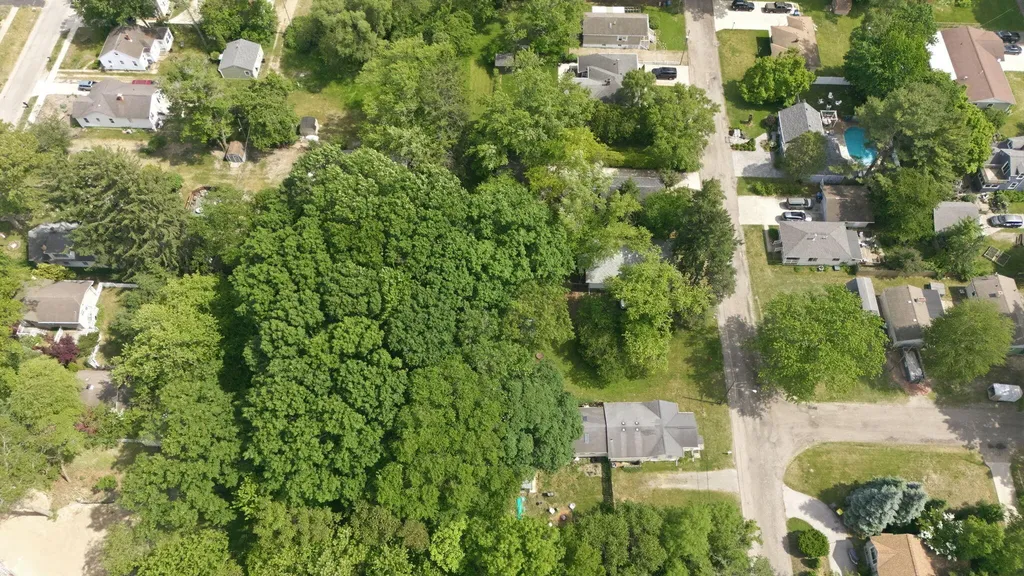 103 S Taylor Street New Buffalo City MI 49117