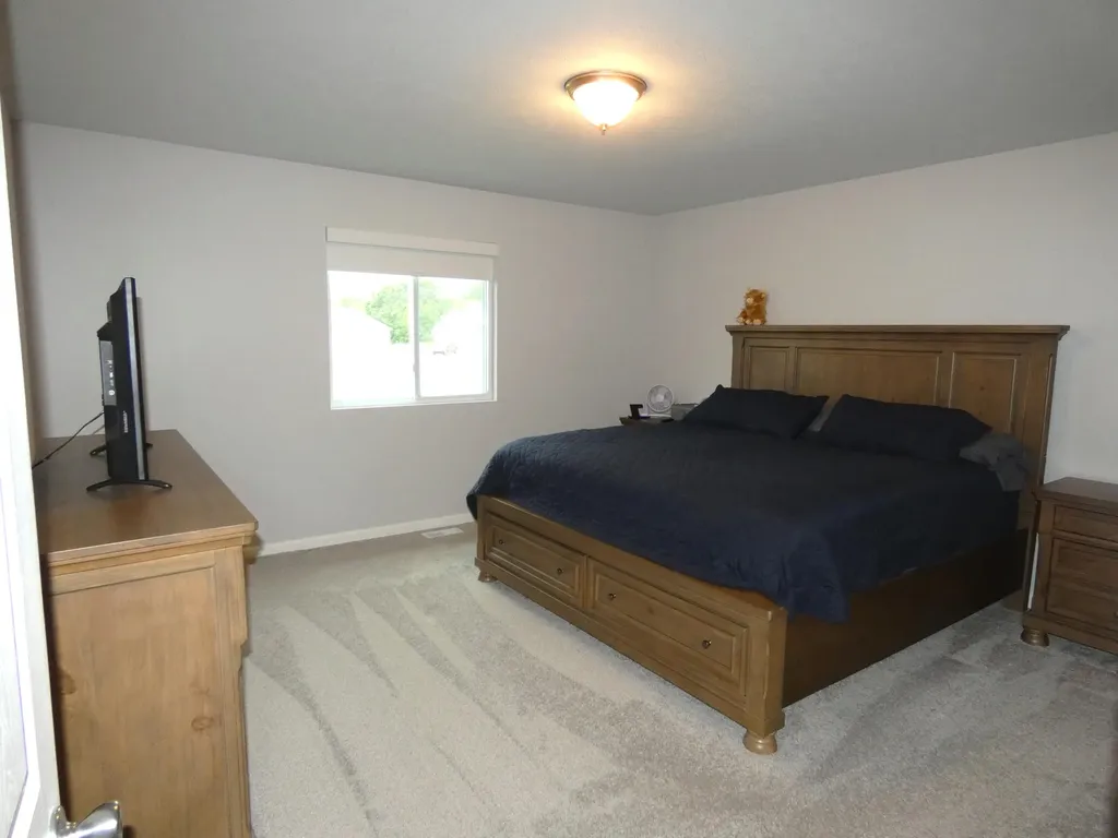 670 Manorwood Circle Benton Charter Township MI 49022