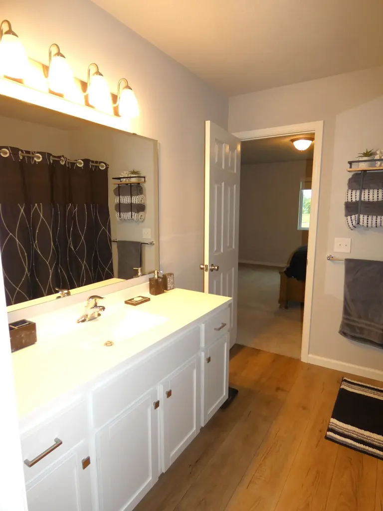 670 Manorwood Circle Benton Charter Township MI 49022