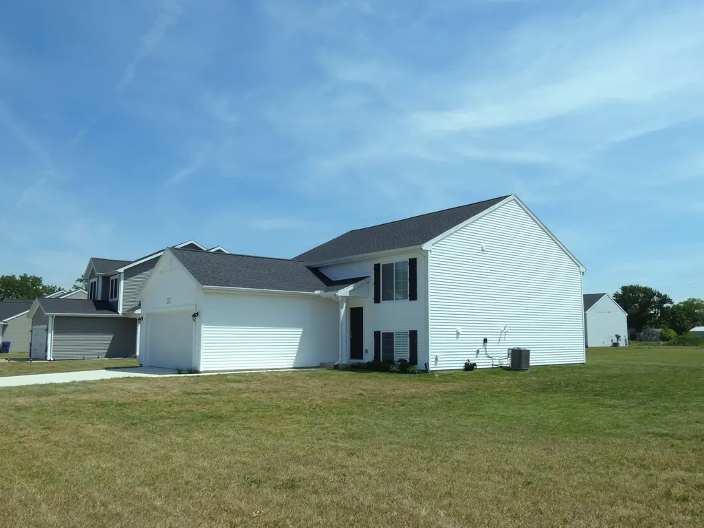 670 Manorwood Circle Benton Charter Township MI 49022