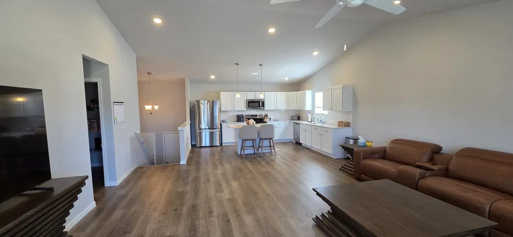 670 Manorwood Circle Benton Charter Township MI 49022