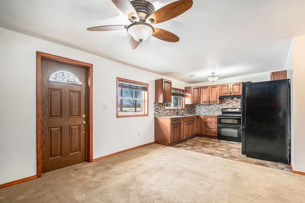 2743 N Michigan 140 Highway Watervliet Township MI 49098