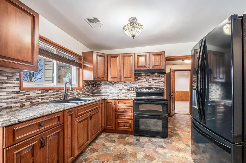 2743 N Michigan 140 Highway Watervliet Township MI 49098