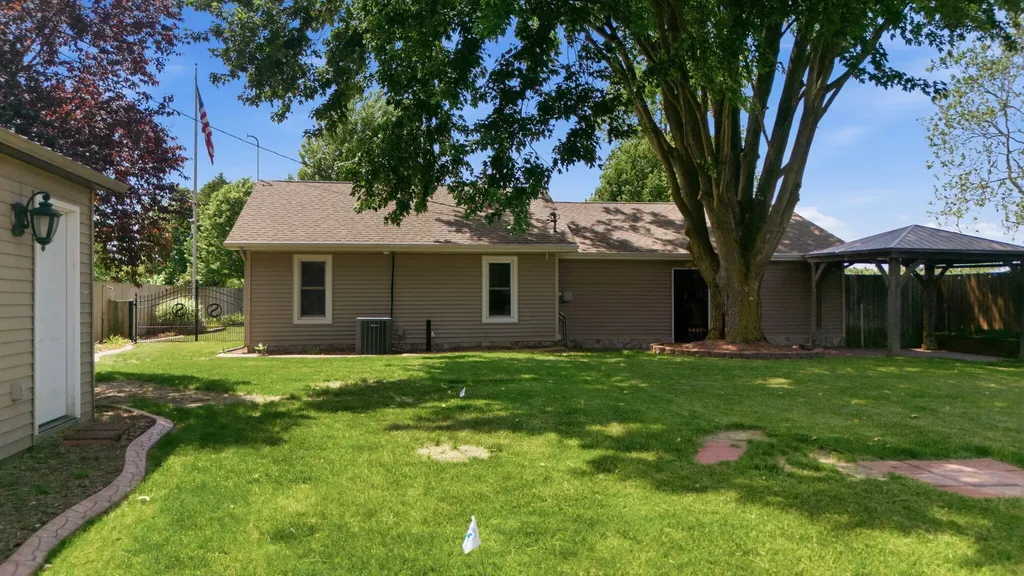 2743 N Michigan 140 Highway Watervliet Township MI 49098